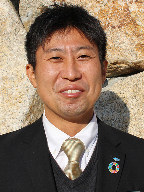 委員長 新野大輔